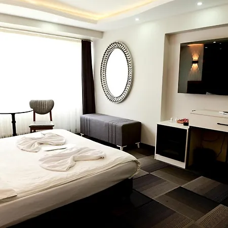 Hotel Lizbonia 2*