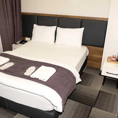 Lizbonia Отель 2*