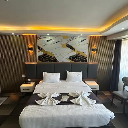 Отель Lizbonia 2*